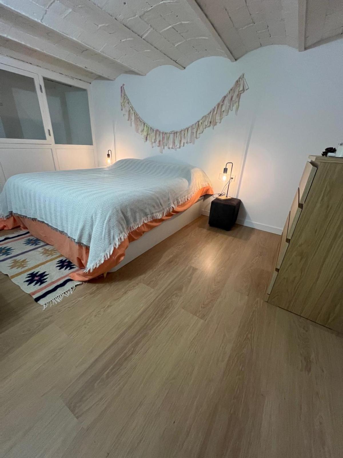 Habitacion Privada En Bello Apartamento Compartido Барселона Экстерьер фото